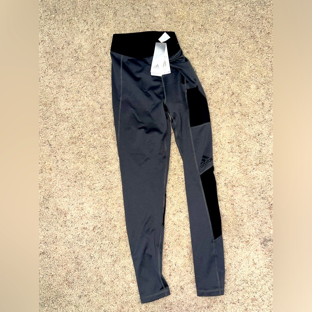 Gray leggings